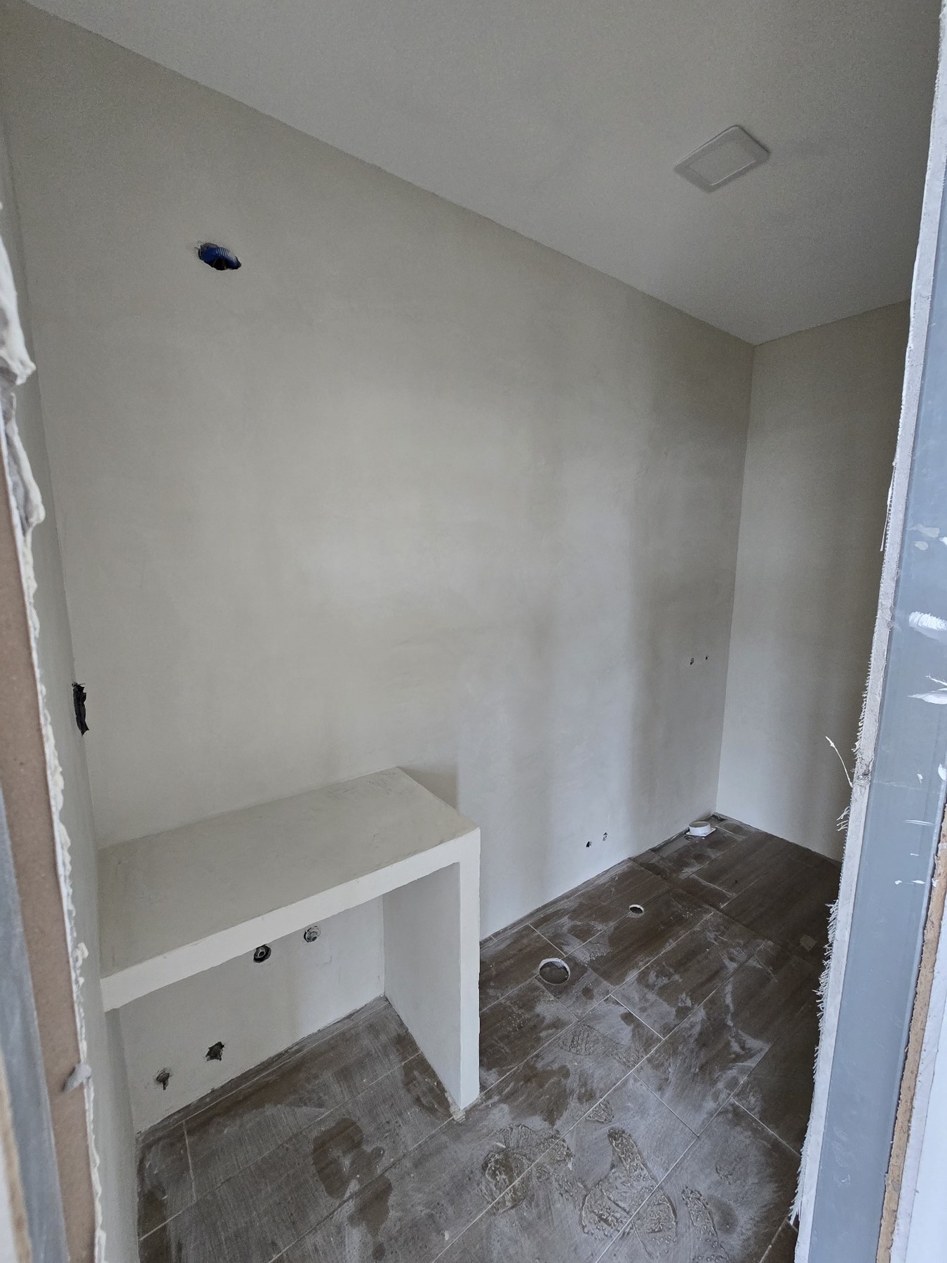 Baño en proceso de terminación