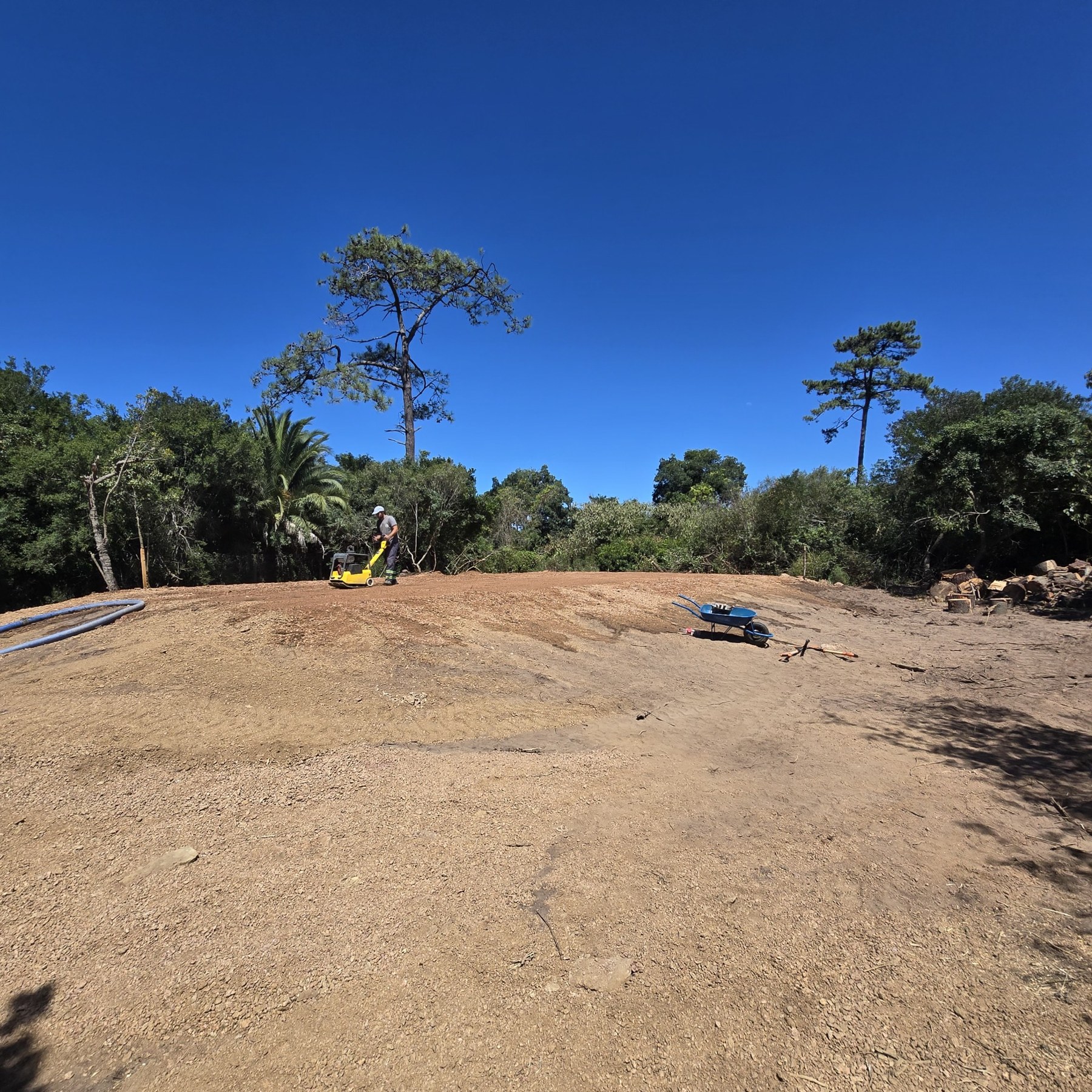 Nivelación y acondicionamiento del terreno — Proceso de obra