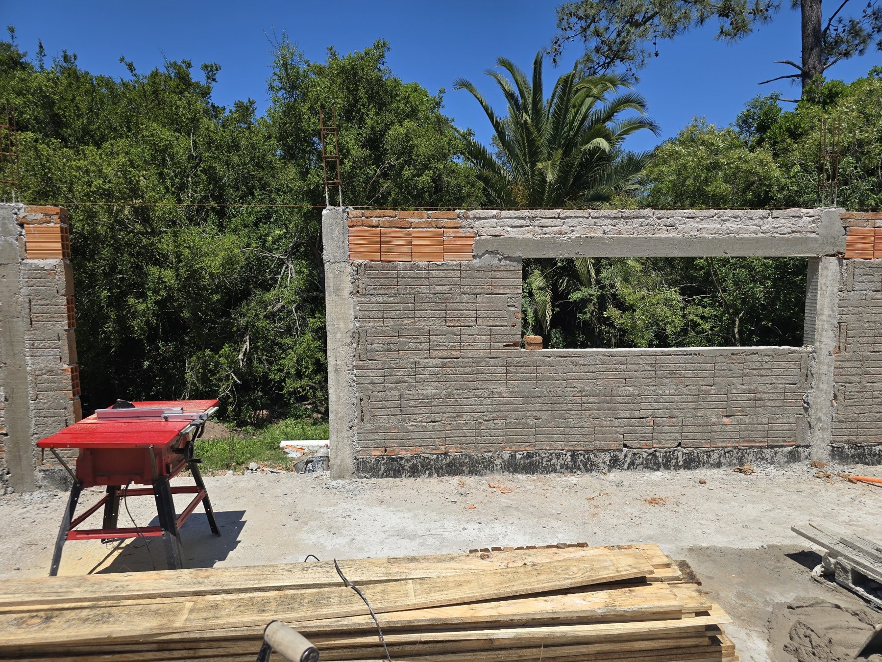 Muro con vano horizontal — Proceso de obra